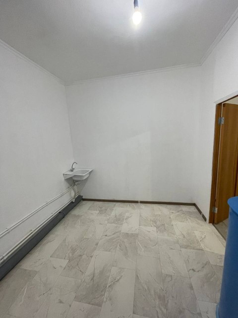 1 комн., 37 м², Блочный 5