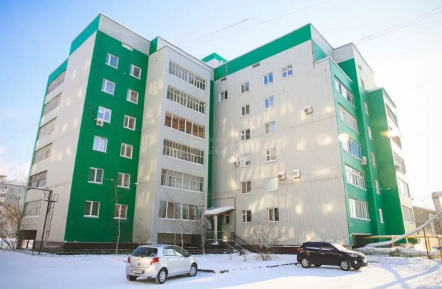 2 комн., 63 м², Блочный, Площадь Победы 10