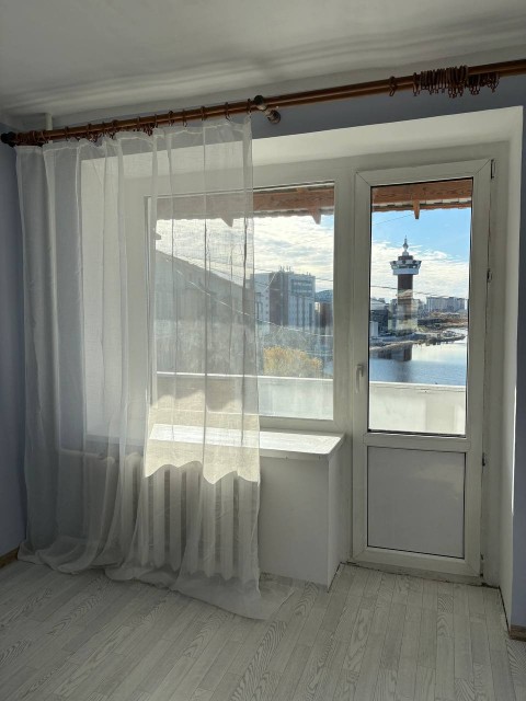 2 комн., 46 м², Блочный, Студгородок 6