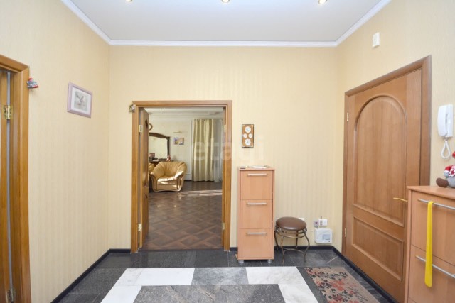 3 комн., 120 м², Инд. планировка, 31 школа 10
