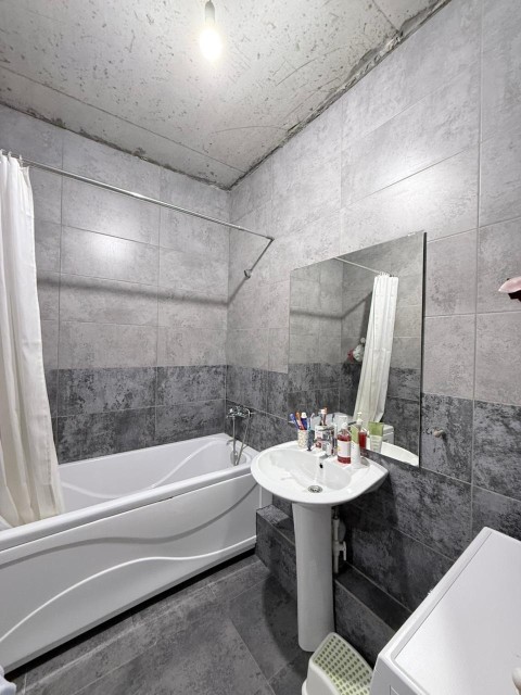 2 комн., Монолитно-каркасный, 203 мкрн. 9