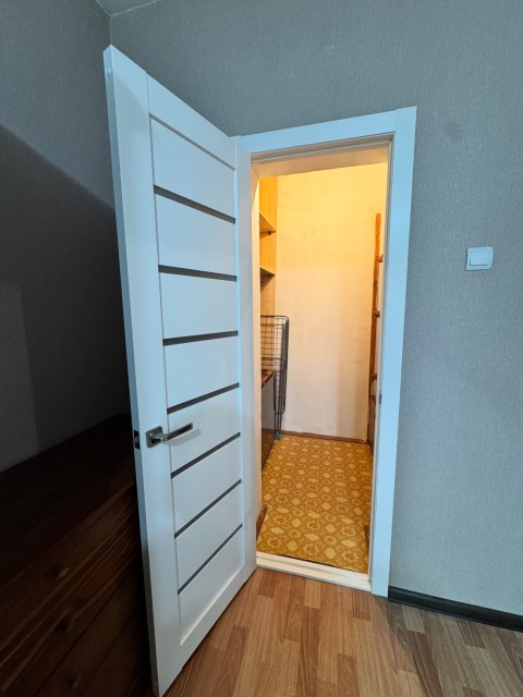 3 комн., 73 м², Блочный, Площадь Победы 8