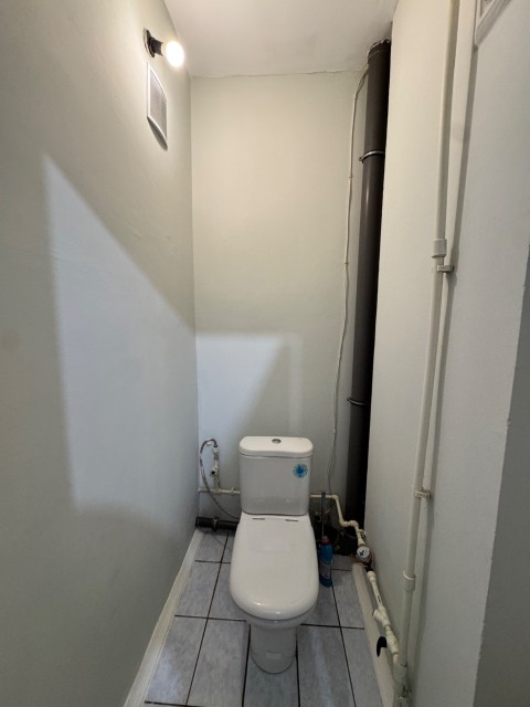 3 комн., 73 м², Блочный, Площадь Победы 9