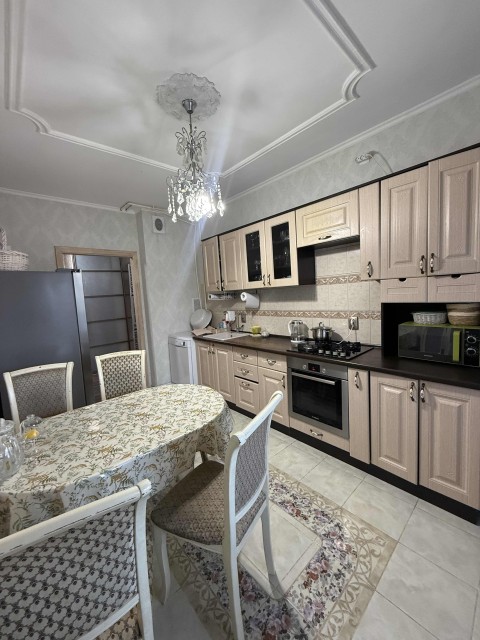 2 комн., 62 м², Инд. планировка, Крытый рынок