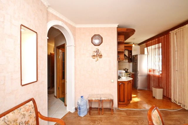 2 комн., 47 м², Инд. планировка, Авиапорт 2