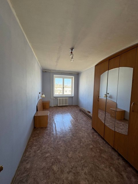 2 комн., 46 м², Блочный, Студгородок 4