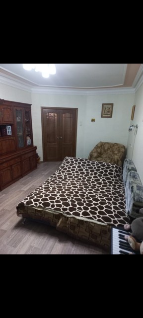 2 комн., 62 м², Блочный, Крытый рынок 3