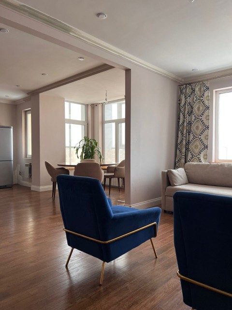 3 комн., 117 м², Монолитно-каркасный, Залог