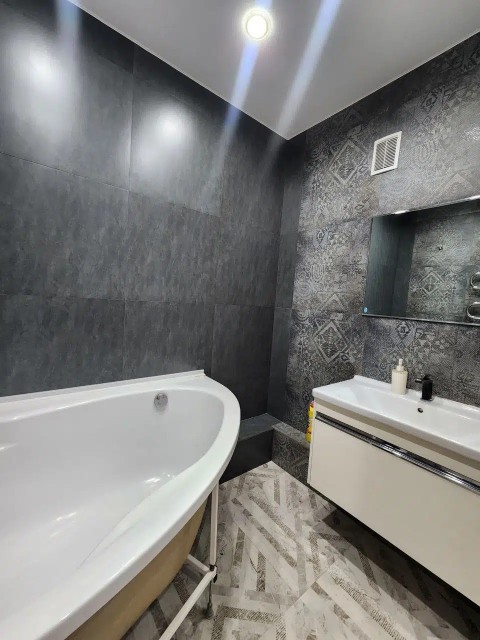 1 комн., 40 м², Монолитно-каркасный, Крестьянский рынок, стадион "Туймаада" 9