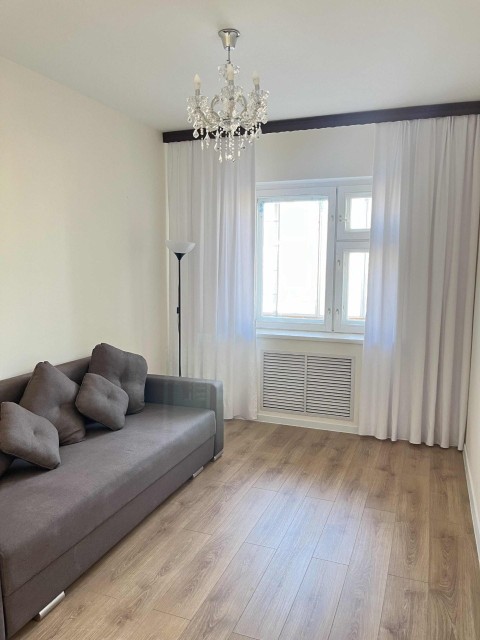 3 комн., 77 м², 112 серия, Дом быта 10