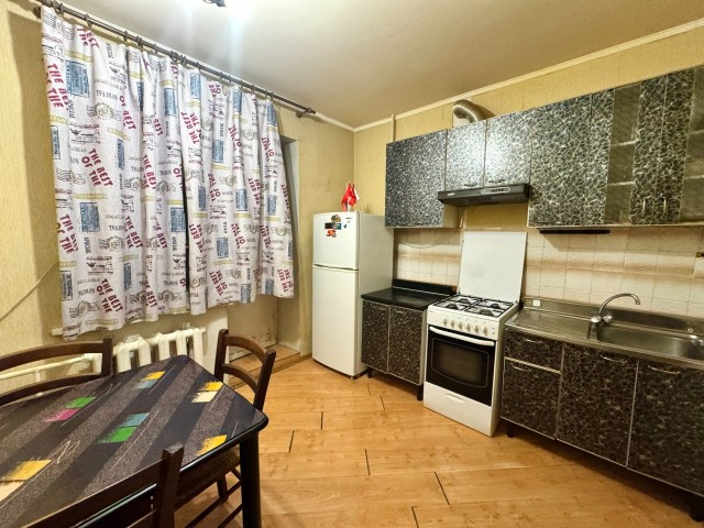 2 комн., 53 м², Инд. планировка, Центр - район пл. Орджоникидзе