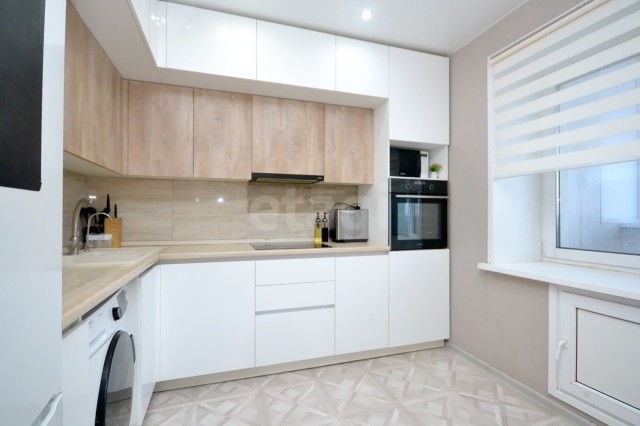 3 комн., 67 м², Инд. планировка, Жатай 16