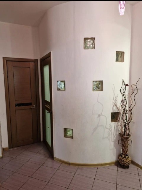 3 комн., 85 м², Монолитно-каркасный, 203 мкрн. 7