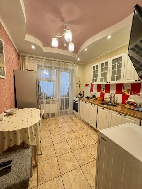 1 комн., 35 м², 112 серия, Площадь Победы