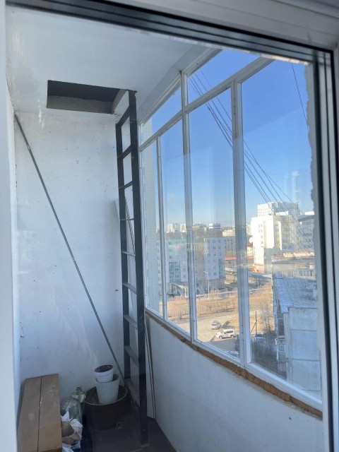 3 комн., 77 м², 112 серия, Дом быта 6