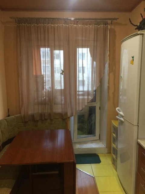 2 комн., 57 м², Блочный, Вавилон 5