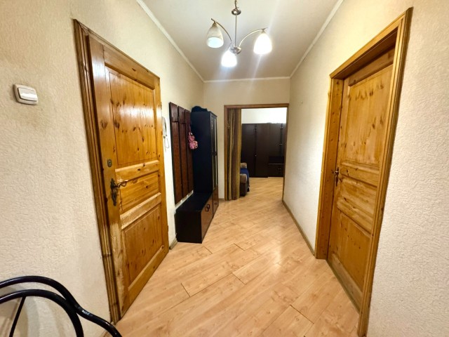 2 комн., 53 м², Инд. планировка, Центр - район пл. Орджоникидзе 9