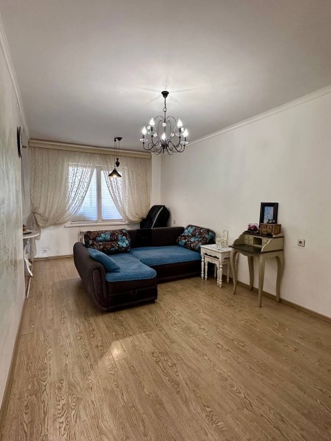 3 комн., Монолитно-каркасный, Центр - район пл. Дружбы 3