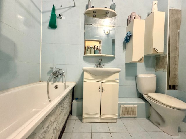 2 комн., 53 м², Инд. планировка, Центр - район пл. Орджоникидзе 8