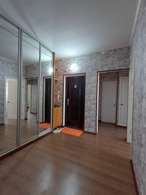 3 комн., 77 м², 112 серия, Сахацирк 16