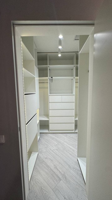 2 комн., 80 м², Блочный, 203 мкрн. 9