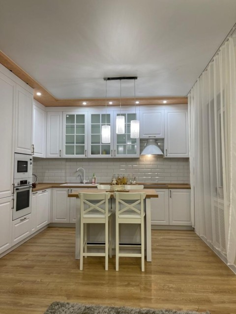 3 комн., 56 м², Монолитно-каркасный, Авиапорт 8