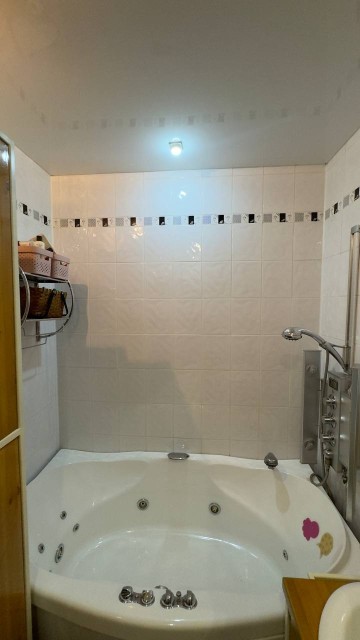 3 комн., Монолитно-каркасный, Центр - район пл. Орджоникидзе 2