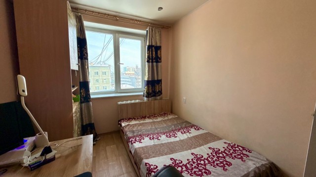 4 комн., 70 м², КПД, 202 мкрн. 7