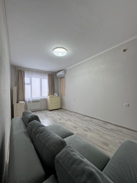 1 комн., 36 м², Монолитно-каркасный, Областная больница, рынок "Манньыаттаах" 6