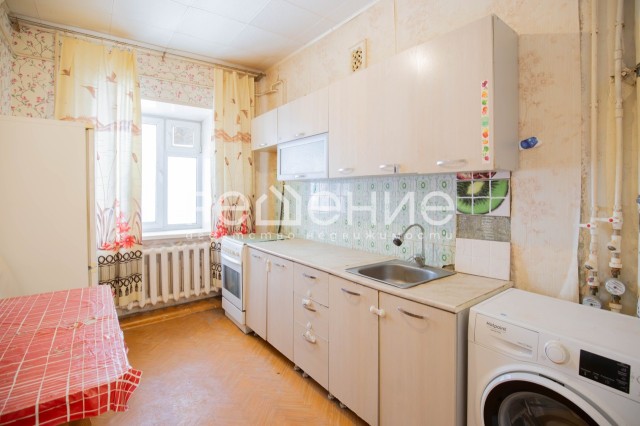 3 комн., 62 м², Блочный, Автодорожная