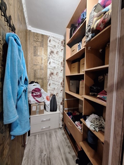 2 комн., 59 м², Блочный, Площадь Победы 6