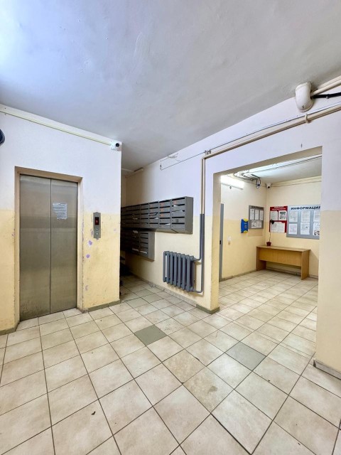 3 комн., Монолитно-каркасный, Сахацирк 13