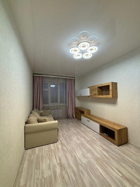 1 комн., 39 м², Монолитно-каркасный, Областная больница, рынок "Манньыаттаах"