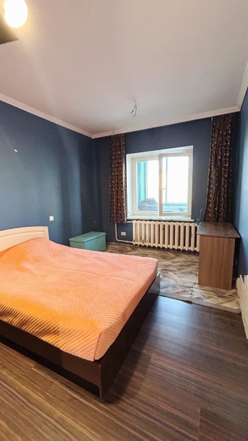 Больше 4 комн., 125 м², Инд. планировка, Областная больница, рынок "Манньыаттаах" 11