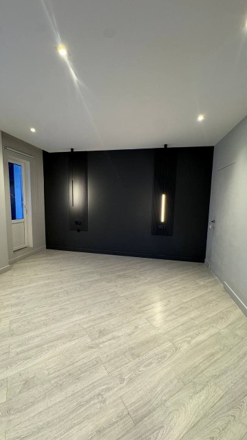 2 комн., 80 м², Блочный, 203 мкрн. 8