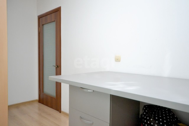 3 комн., 62 м², КПД, Центр - район пл. Дружбы