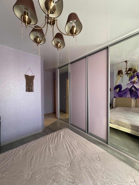 2 комн., 65 м², Монолитно-каркасный, Центр - район пл. Дружбы 9