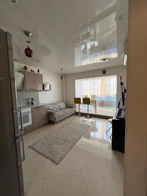 2 комн., 65 м², Монолитно-каркасный, Центр - район пл. Дружбы 4