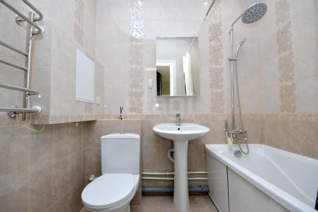 2 комн., 65 м², Монолитно-каркасный, 16 квартал 13