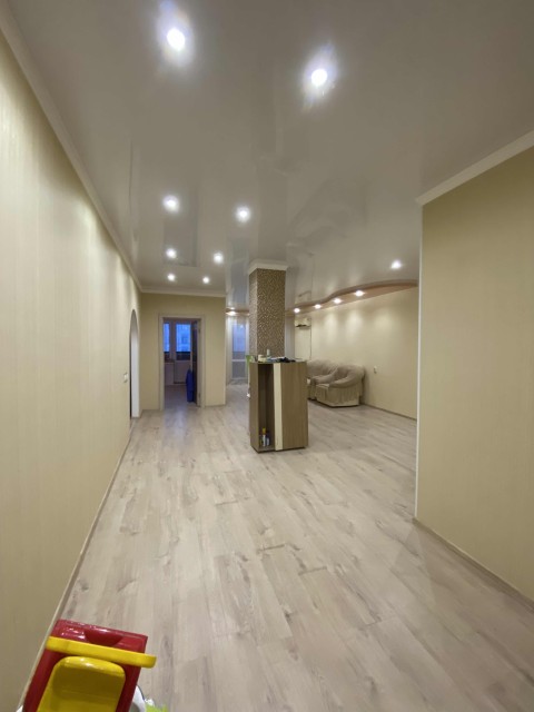 4 комн., 130 м², Монолитно-каркасный, 31 школа 6