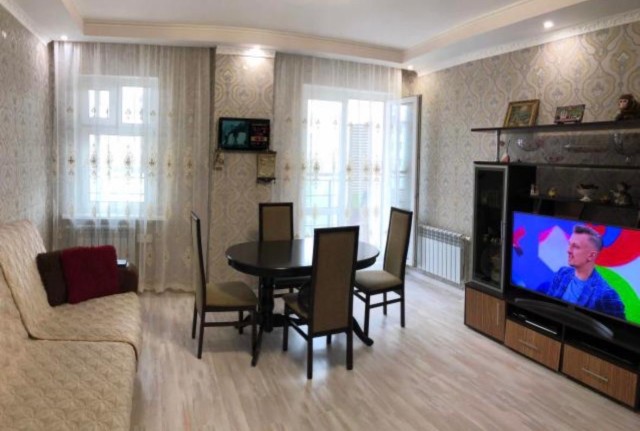 2 комн., 83 м², Монолитно-каркасный, Апельсин