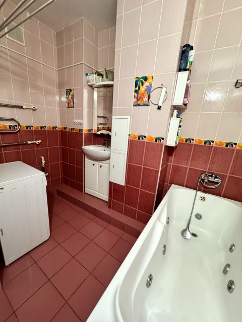 3 комн., 102 м², Инд. планировка, Крестьянский рынок, стадион "Туймаада" 9