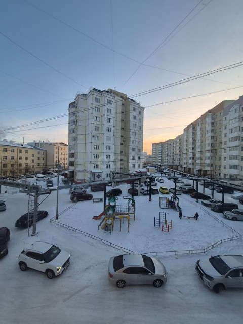 3 комн., 70 м², Сталинка, Центр - район пл. Дружбы 15