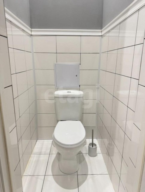 3 комн., 70 м², Сталинка, Центр - район пл. Дружбы 11