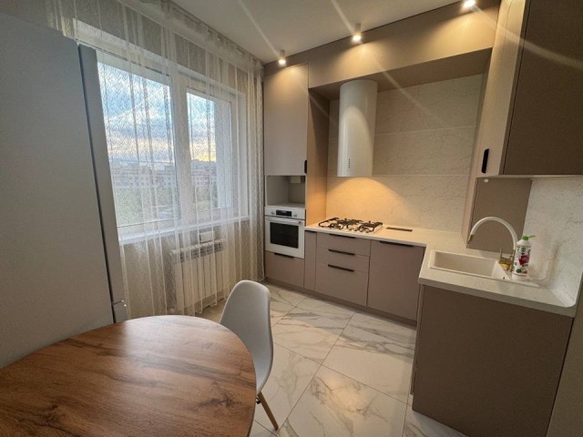 2 комн., 55 м², Монолитно-каркасный, Манчаары 5