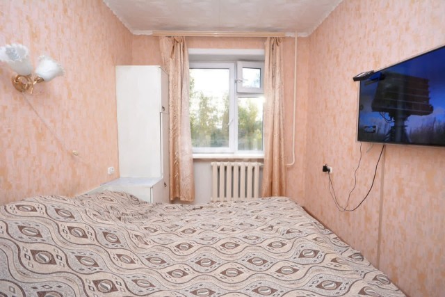 3 комн., 62 м², КПД, Дом быта 6