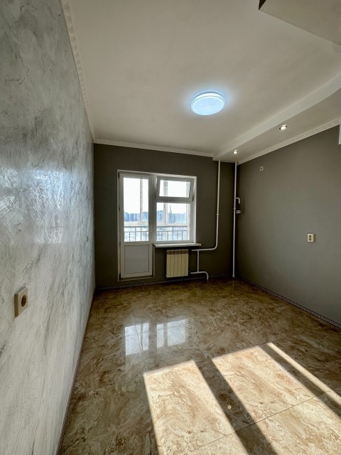 2 комн., 60 м², Монолитно-каркасный, Автовокзал 8