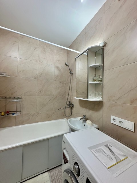 3 комн., 72 м², Инд. планировка, Авиапорт 17