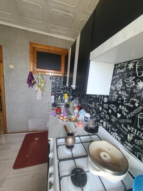 2 комн., 40 м², Хрущевка, Площадь Победы 10