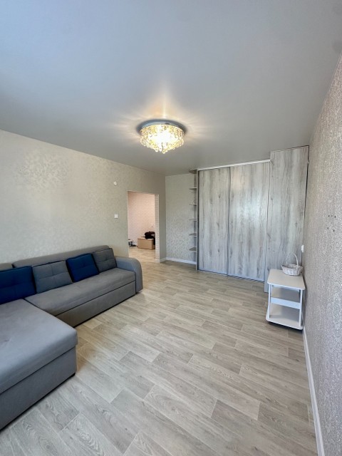 3 комн., 72 м², Инд. планировка, Авиапорт 3